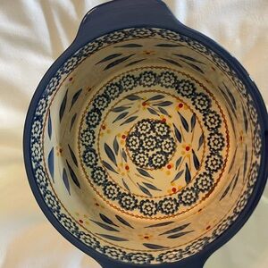 Temp-Tations Blue and Cream Ceramic Art Bowl